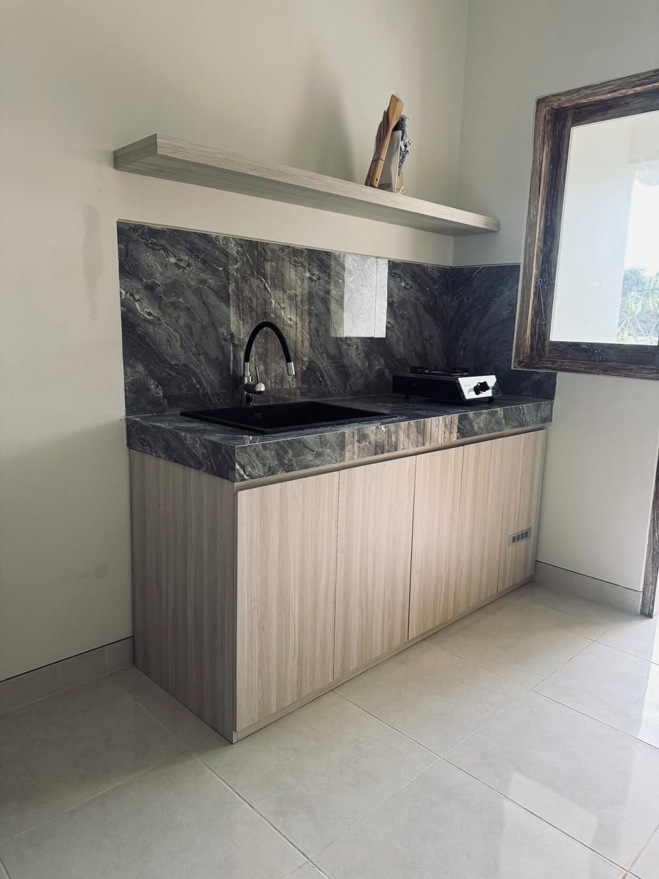 Standard Double Room, Patio, Garden View | Private kitchen | Full-size fridge, stovetop, cookware/dishes/utensils