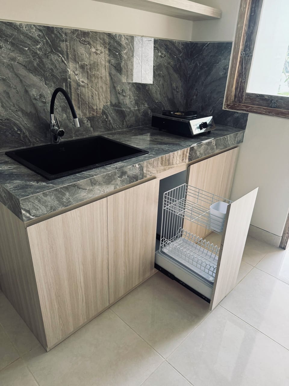 Standard Double Room, Patio, Garden View | Private kitchen | Full-size fridge, stovetop, cookware/dishes/utensils