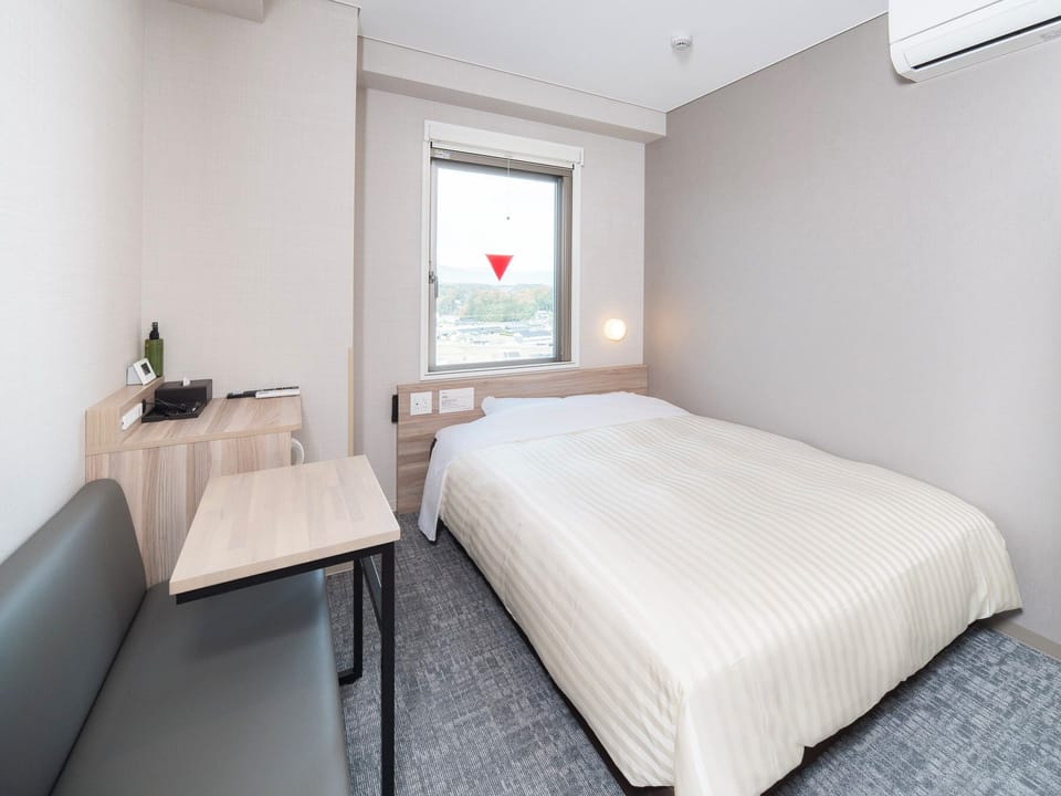 Standard Double Room, 1 Double Bed | Desk, laptop workspace, blackout drapes, iron/ironing board