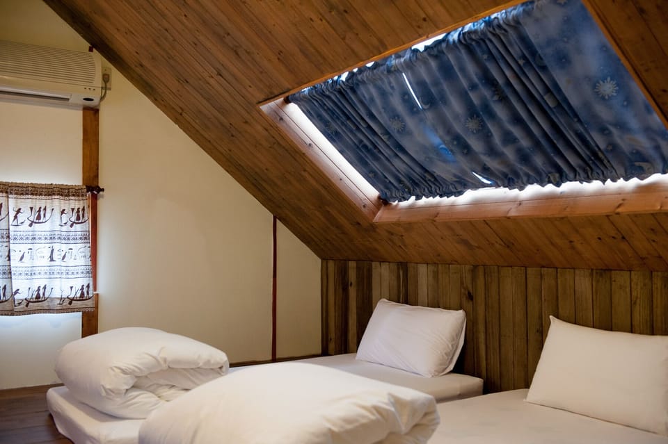 Classic Double Room | Individually decorated, individually furnished, desk, soundproofing