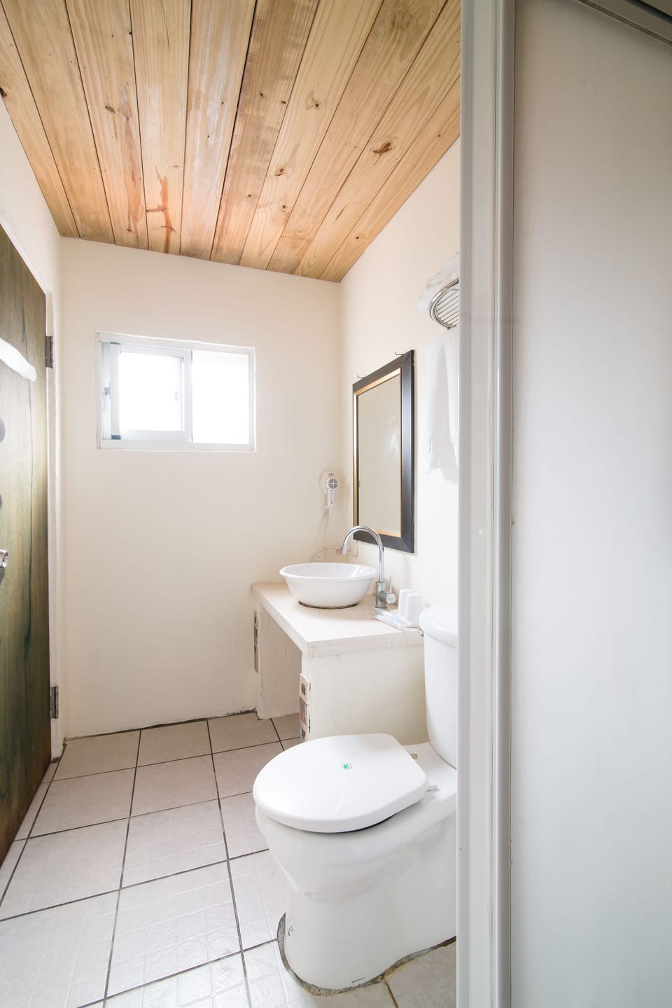Shower, free toiletries, hair dryer, bathrobes