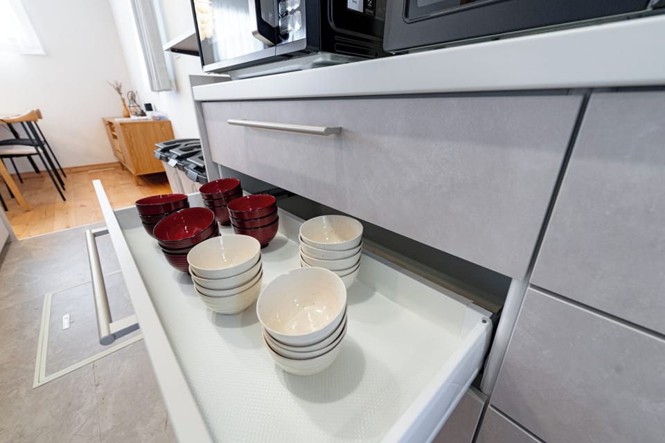 Basic House | Dining