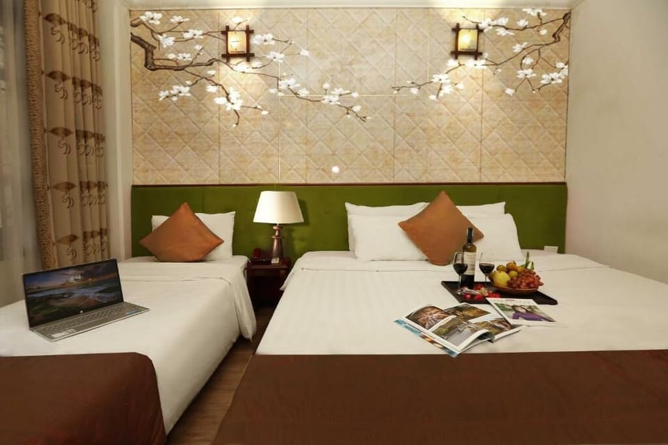 In-room safe, soundproofing, iron/ironing board, free WiFi