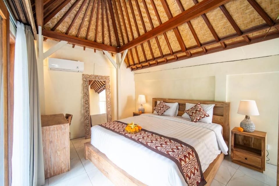 Double Room, Pool View | Free WiFi
