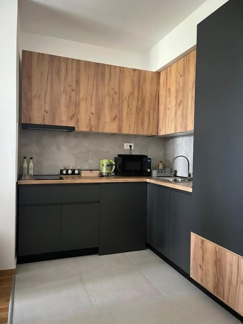 Apartment, Smoking | Interior