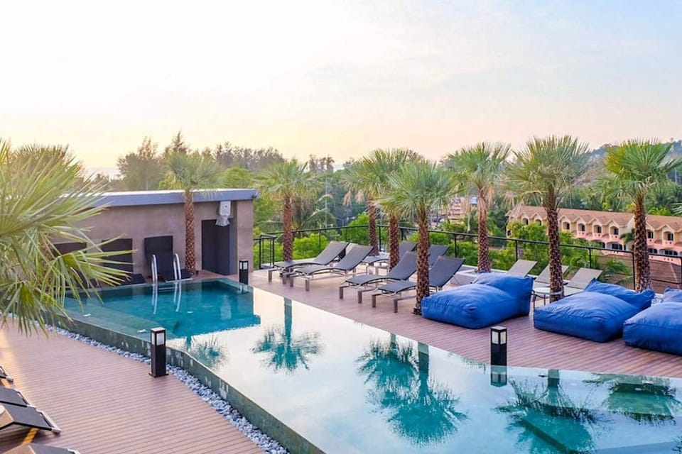 3 outdoor pools