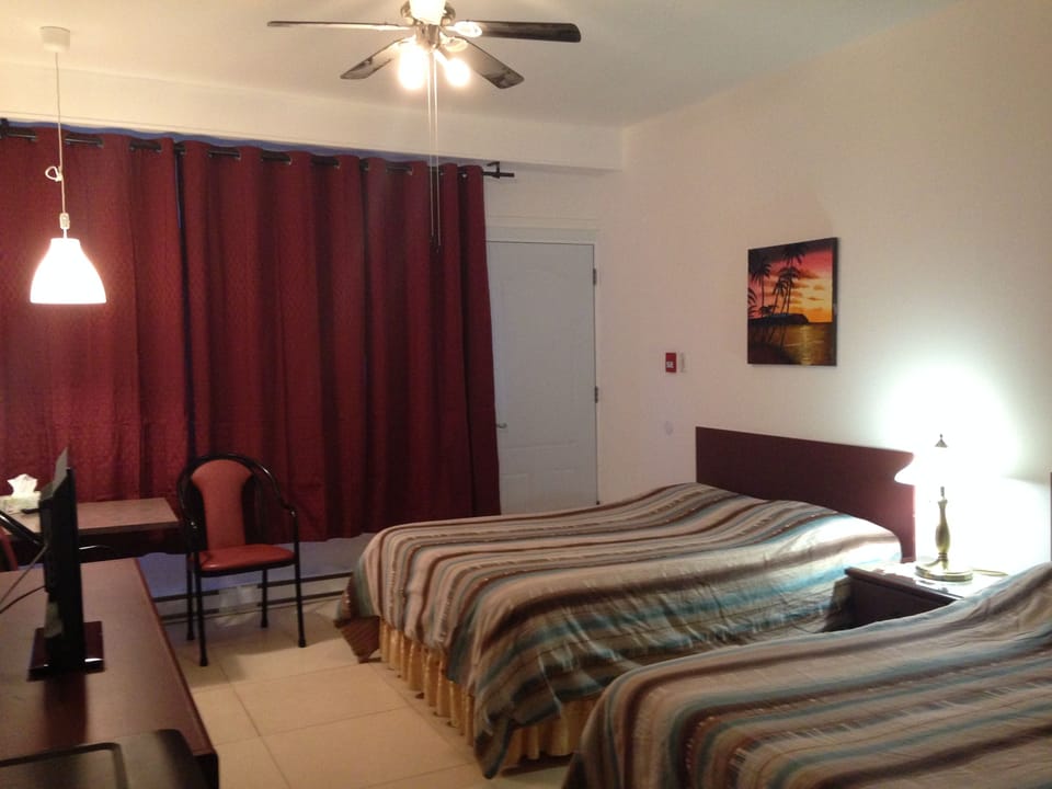 Standard Room, 2 Double Beds | Soundproofing, free WiFi