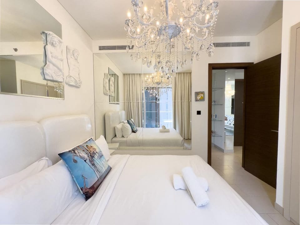Luxury Apartment, City View | Blackout drapes, free WiFi
