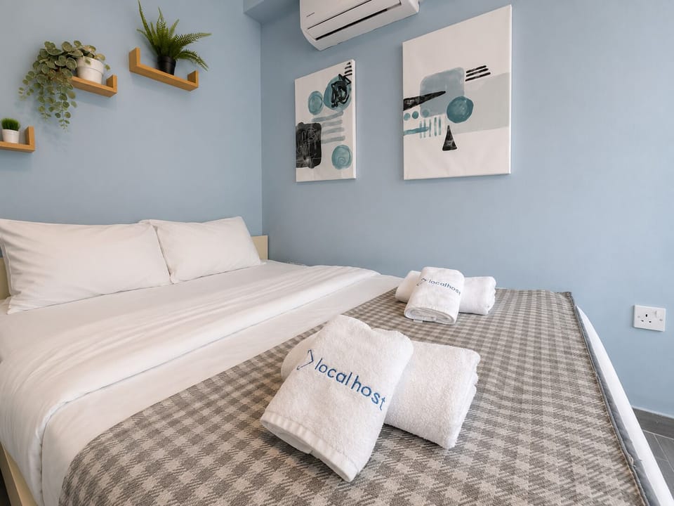 Studio, 1 Double Bed, Kitchenette, City View | Egyptian cotton sheets, premium bedding, blackout drapes