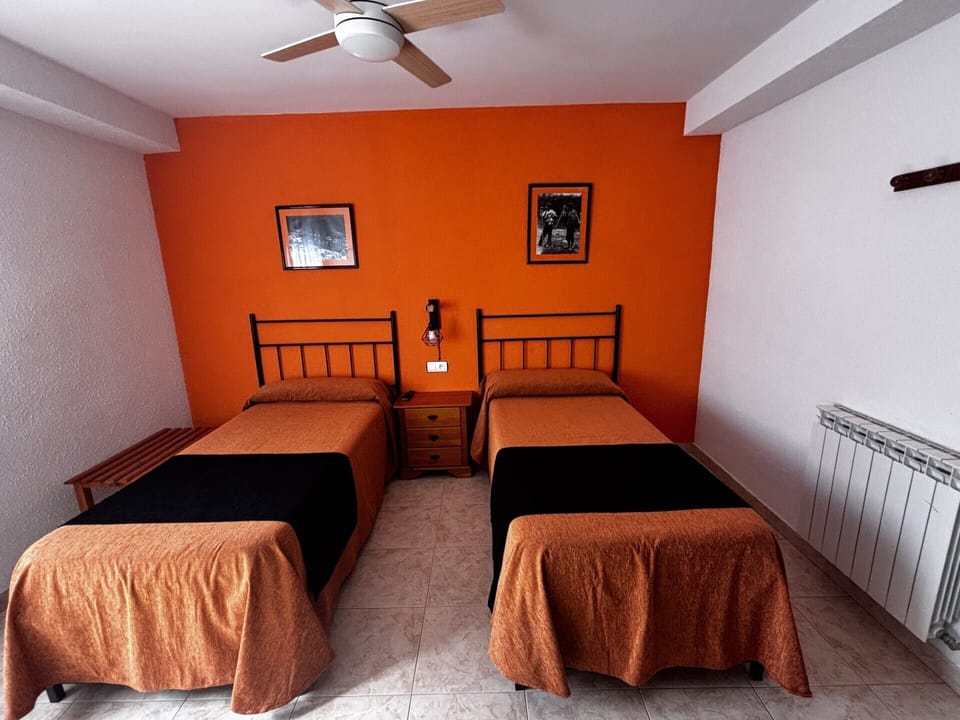 Twin Room, Mountain View