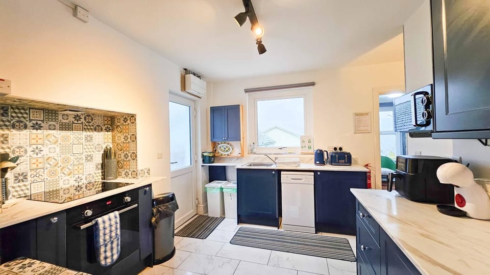 Microwave, oven, highchair