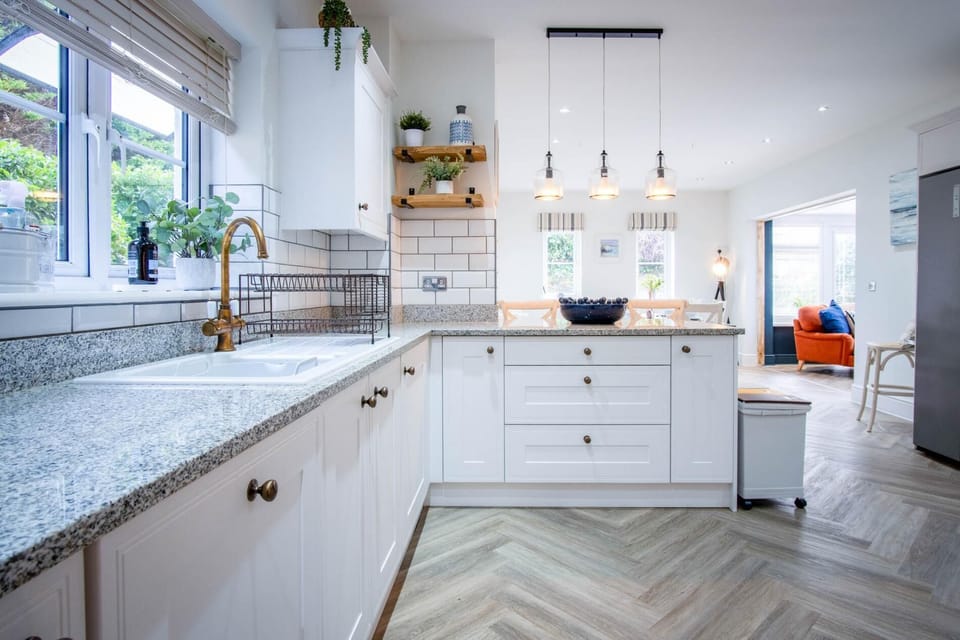 Microwave, oven, highchair