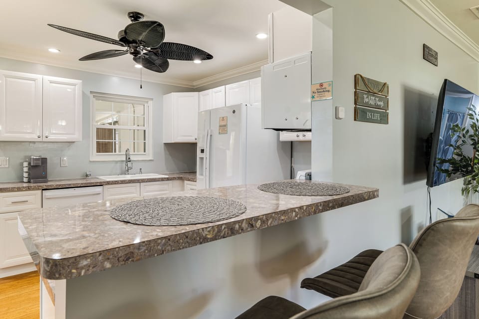 House (2 Bedrooms) | Interior