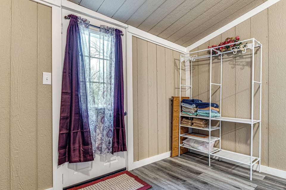 House (1 Bedroom) | Interior