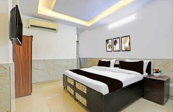 Deluxe Double Room, Balcony | Desk, free WiFi, bed sheets