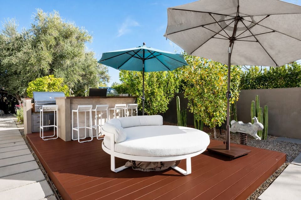 Lounge Area