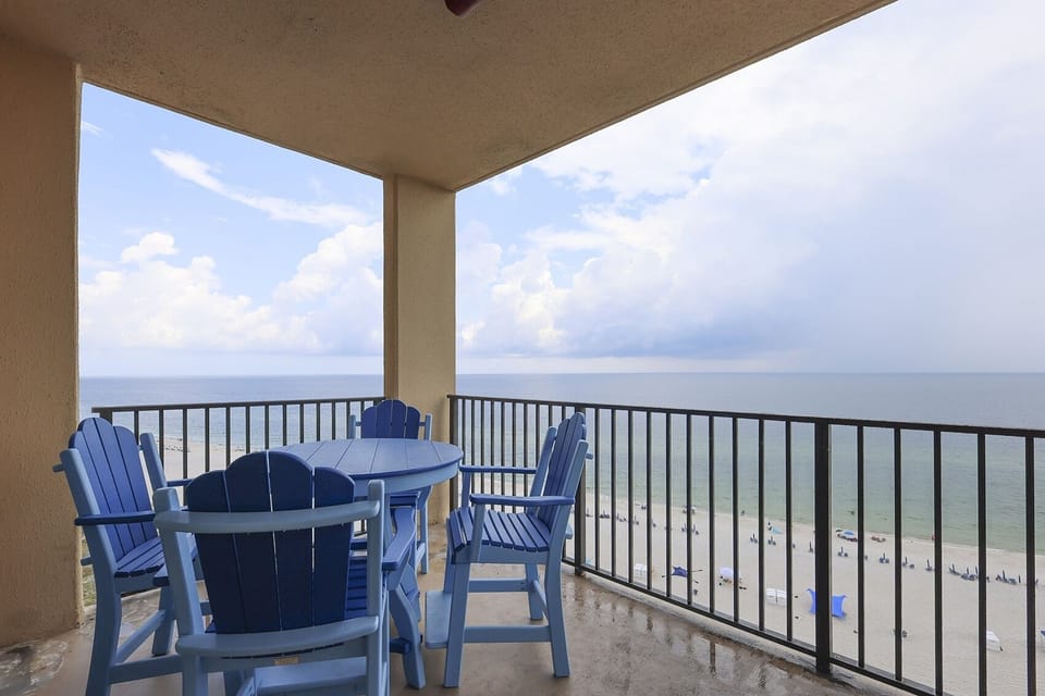 Condo, 1 Bedroom | Outdoor dining