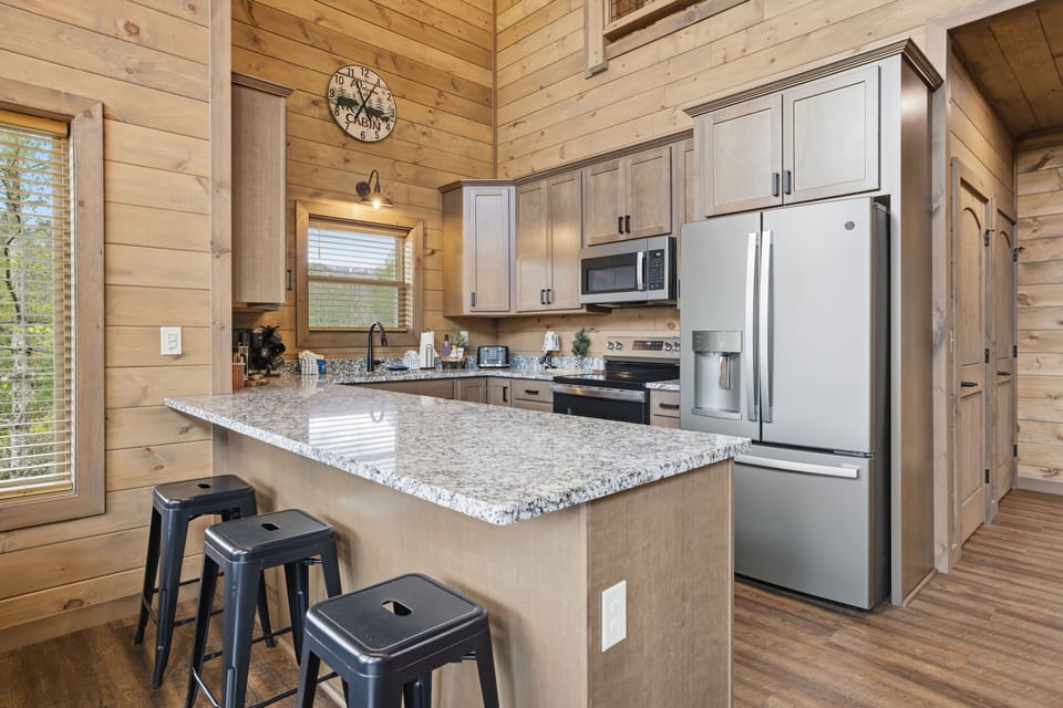 House, 2 Bedrooms | Private kitchen | Coffee/tea maker, fridge, oven, toaster