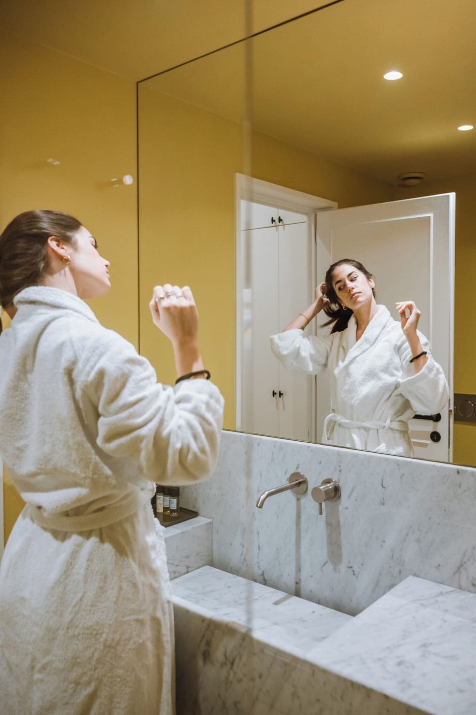 Deluxe Double Room | Bathroom | Shower, hair dryer, towels, soap