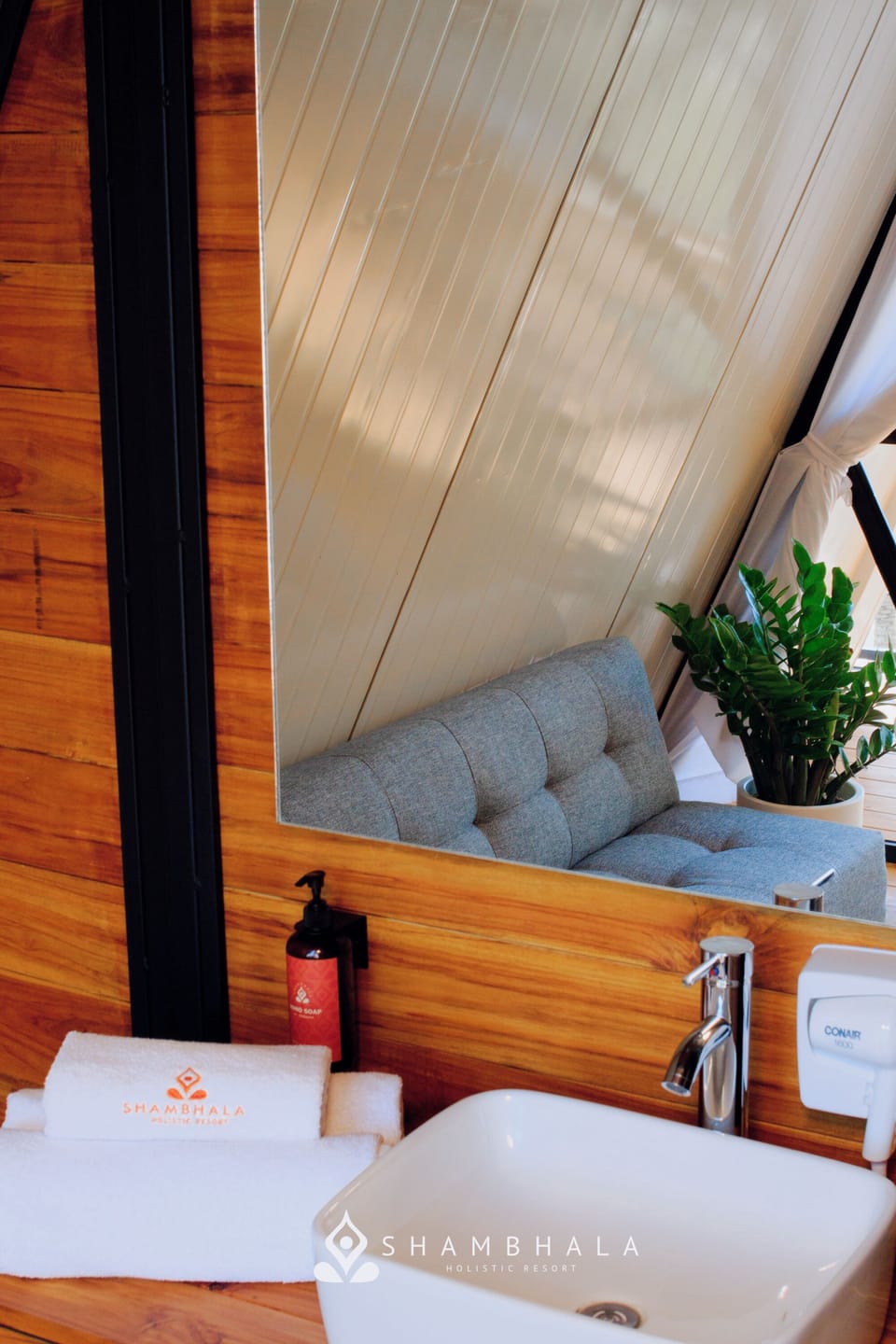 Quadruple Room, Balcony, Beach View | Interior