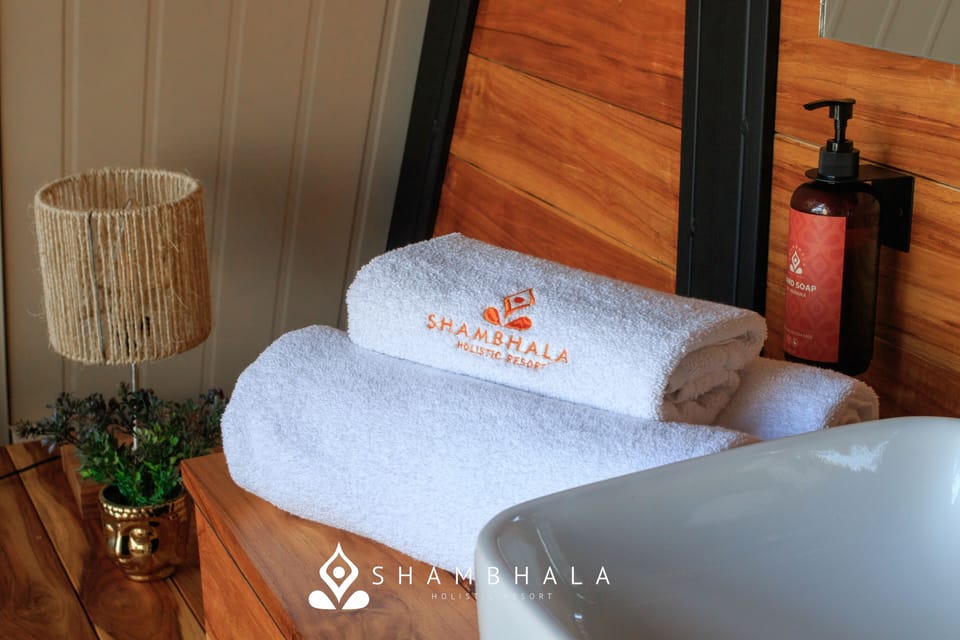 Quadruple Room, Balcony, Beach View | Bathroom amenities