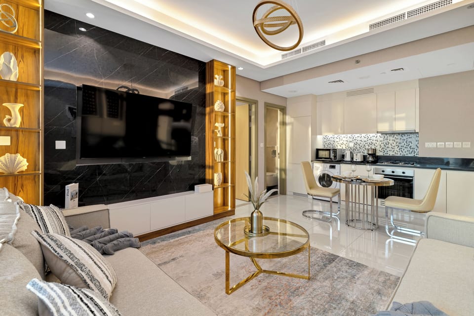 Deluxe Apartment, City View | Living area | Toys