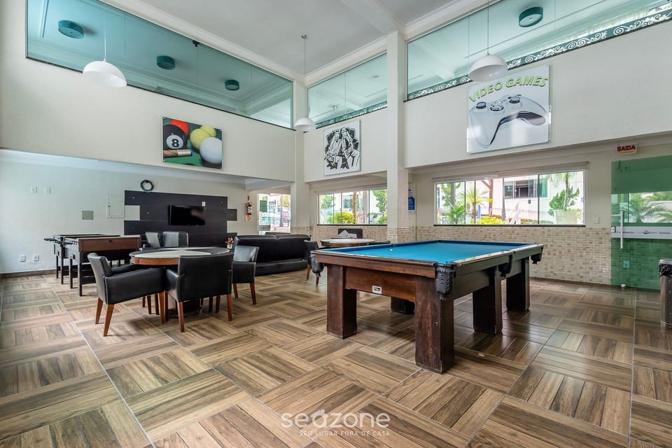Basic Apartment | Game room