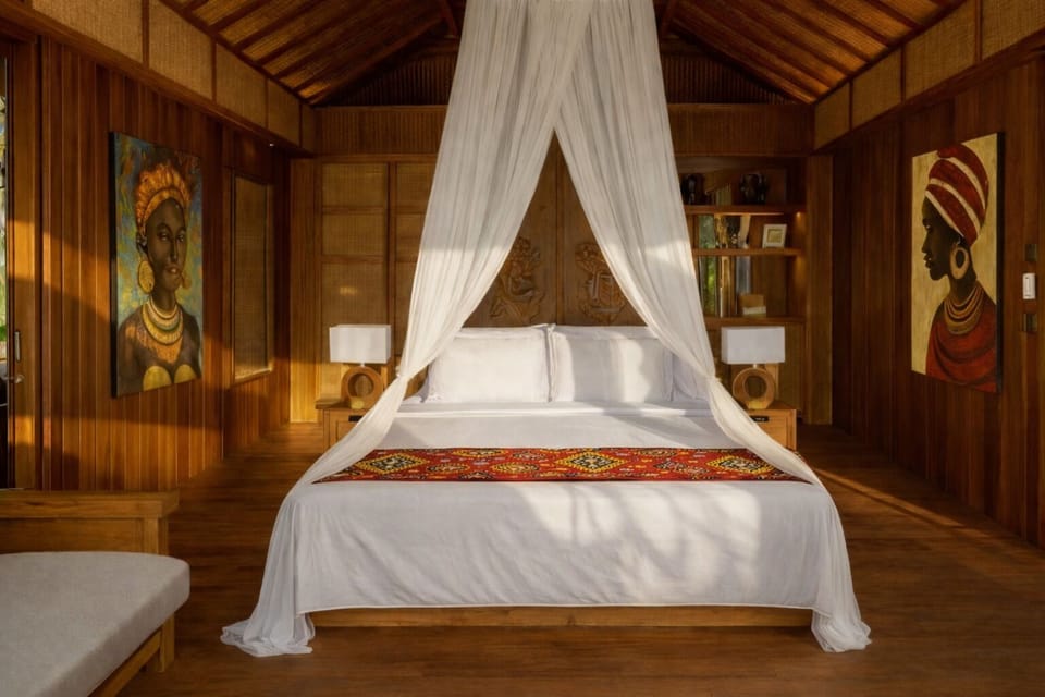 Minibar, free WiFi, bed sheets