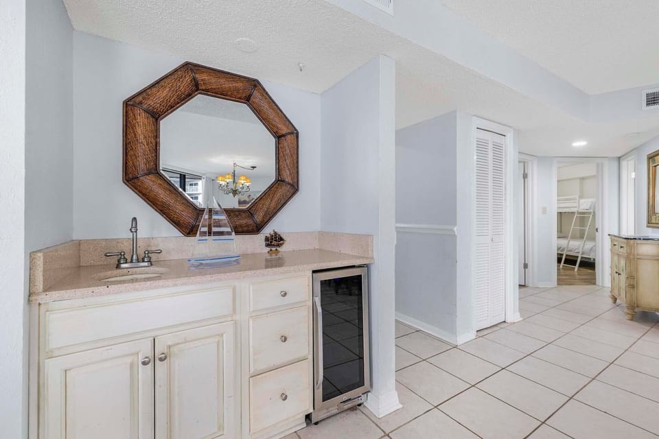 Wet bar