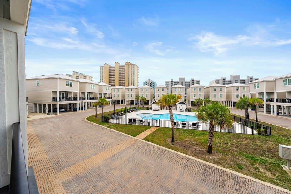 Pool views