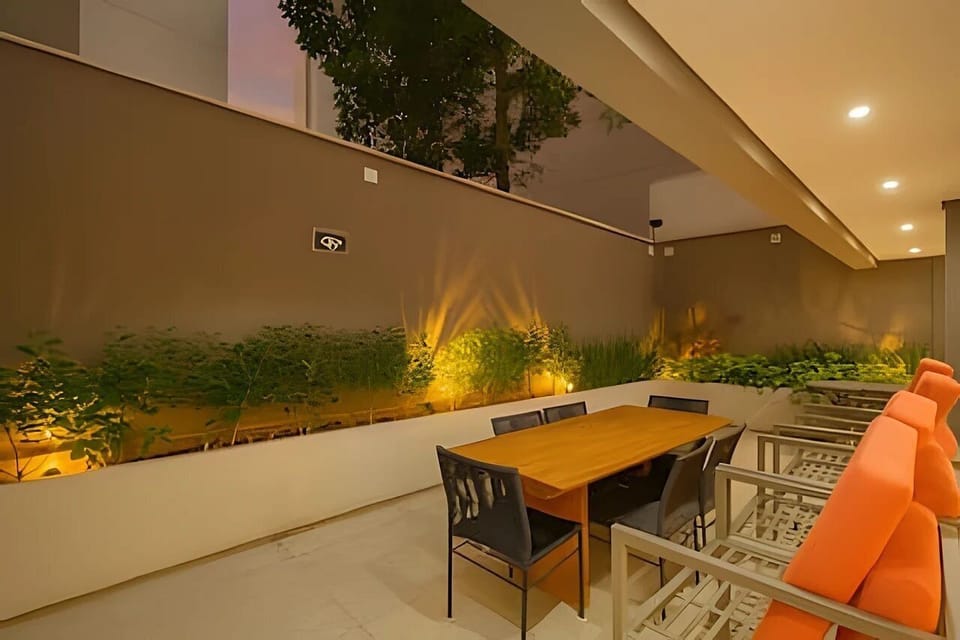Apartment | Outdoor dining