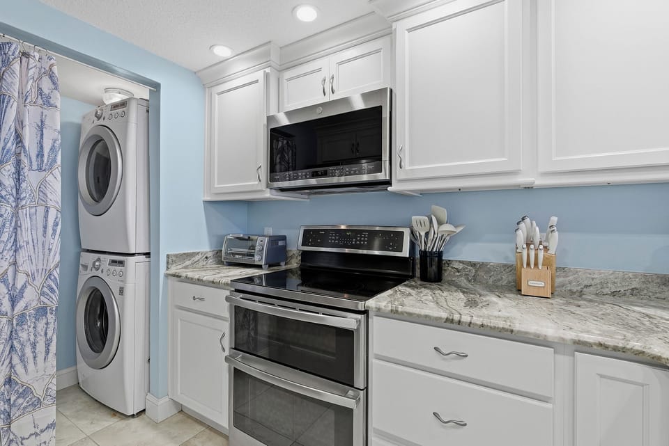 Kitchen + Laundry Room
