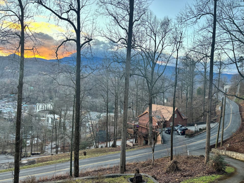 Street view onto Greystone Heights from driveway
