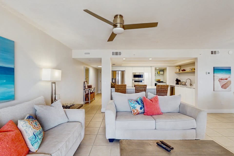 Condo, Multiple Beds, Balcony, Ocean View (Daytona Sandpoint 7H-Daytona Beach ) | Living area