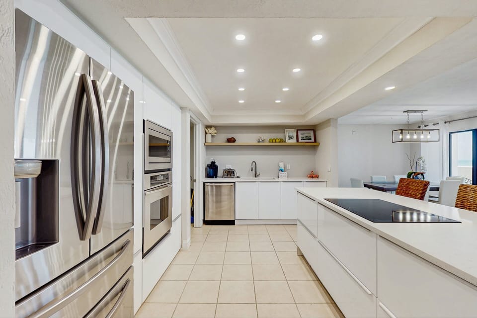 Condo, Multiple Beds, Balcony, Ocean View (Daytona Sandpoint 7H-Daytona Beach ) | Private kitchen