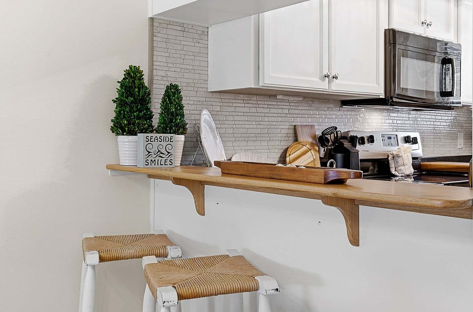 House, Multiple Beds, Patio, Garden View (NSB 4360 Sea woods) | Private kitchen