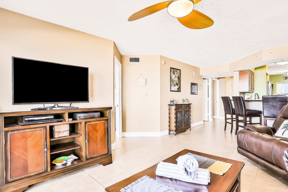 Condo, Multiple Beds, Balcony, Ocean View (SeaWinds 204 - Sea Wind Enjoyment) | Living area