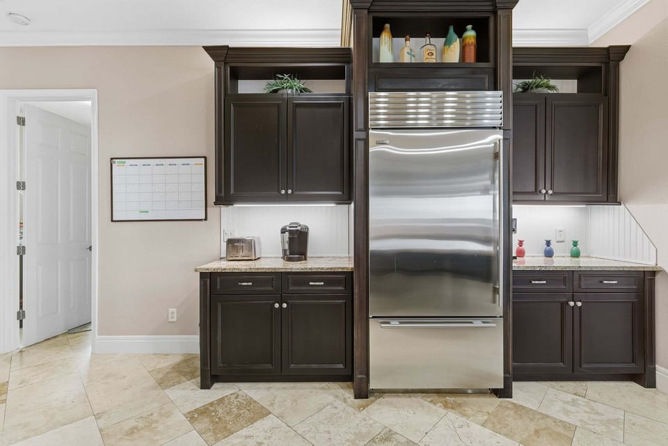 House, Multiple Beds, Hot Tub, Ocean View (Edgewater The Blue Horizon Estate) | Interior