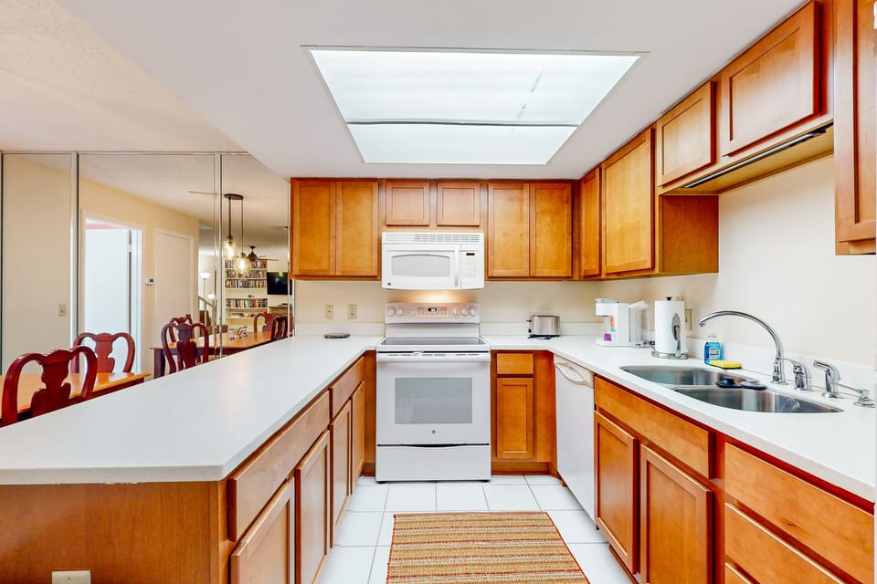 House, Multiple Beds, Patio, Garden View (NSB Sunset Haven D110) | Private kitchen