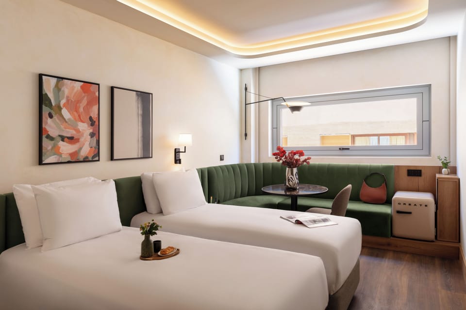 Deluxe Double or Twin Room | Minibar, desk, laptop workspace, free cribs/infant beds