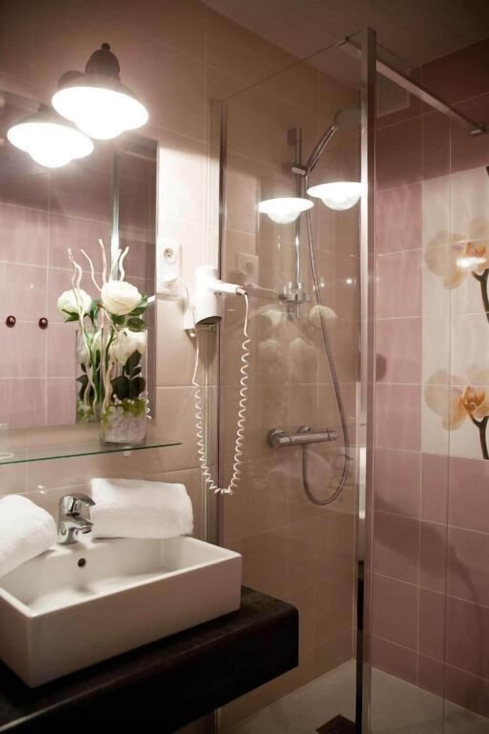 Comfort Triple Room | Bathroom