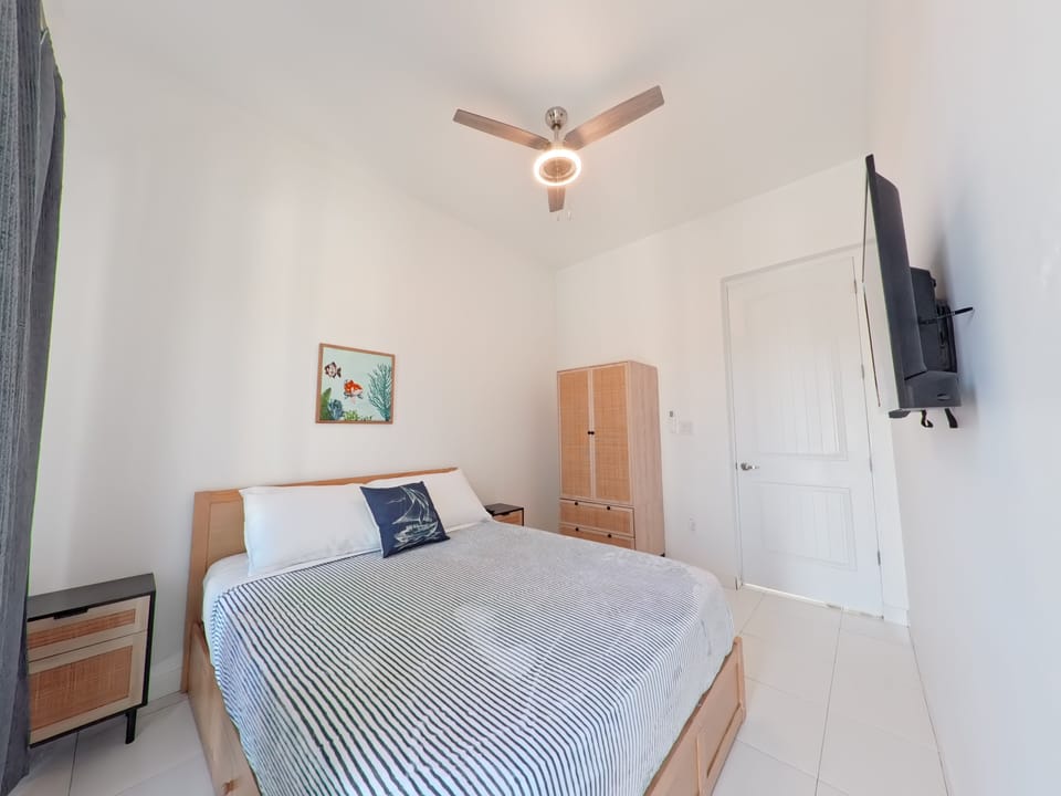 Comfort Apartment, Patio, Garden View | Blackout drapes, WiFi (free)