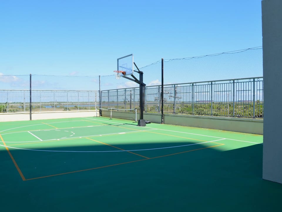 Condo (2 Bedrooms) | Property amenity