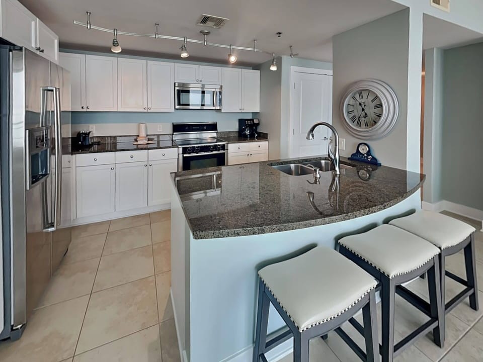 Condo (2 Bedrooms) | Property amenity