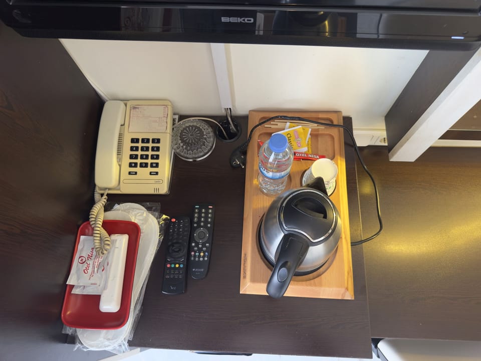 Family Quadruple Room | Coffee and/or coffee maker