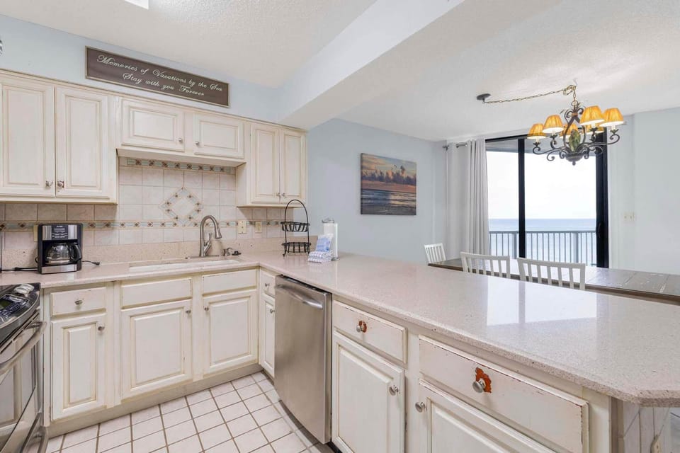 Condo, Multiple Beds (Seaside Beach & Racquet 5914) | Private kitchen | Oven, toaster