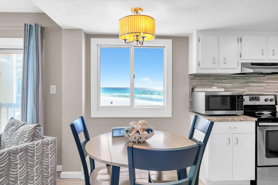 Condo, Multiple Beds (Pinnacle Port A-121- Shore Beats Work) | Private kitchen
