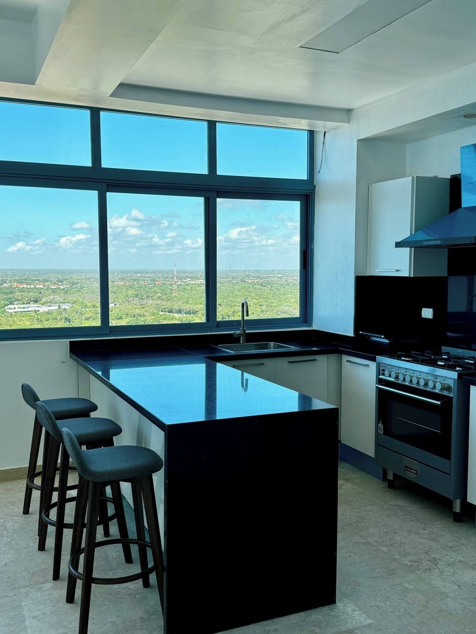 Apartment, 2 Bedrooms, Accessible, Smoking | Interior