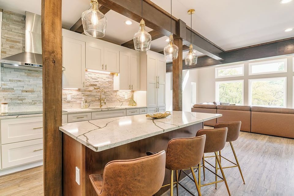 Eat in bar in kitchen