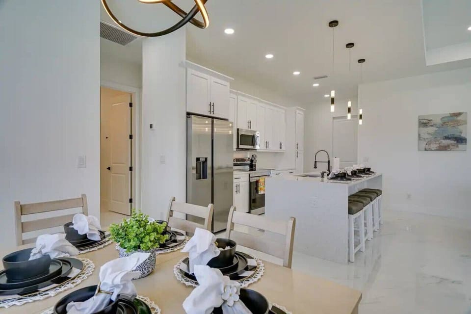 House (4 Bedrooms) | Interior